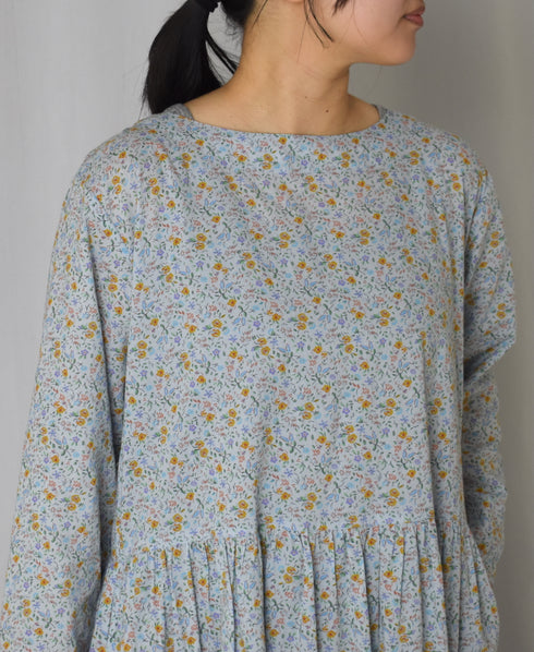 INAM2514FD COTTON FLOWER PRINT BOAT NECK L/SL ONE-PIECE