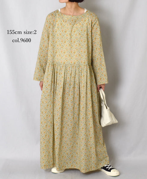 INAM2514FD COTTON FLOWER PRINT BOAT NECK L/SL ONE-PIECE