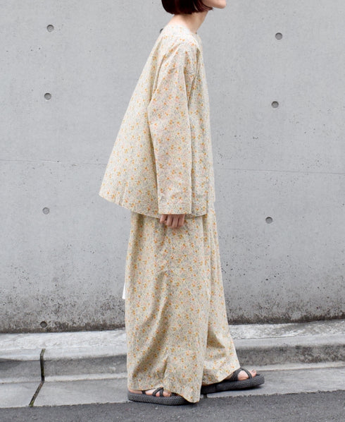 INAM2513FD COTTON FLOWER PRINT BOAT NECK SMOCK