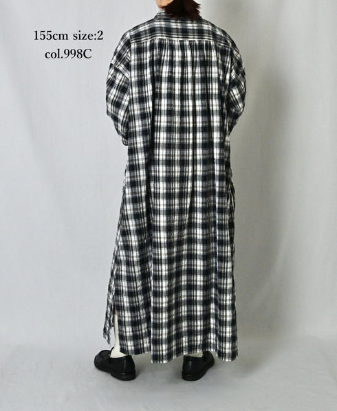 INAM2673 YARN DYED COTTON CHECK WORK GATHER LONG SHIRT