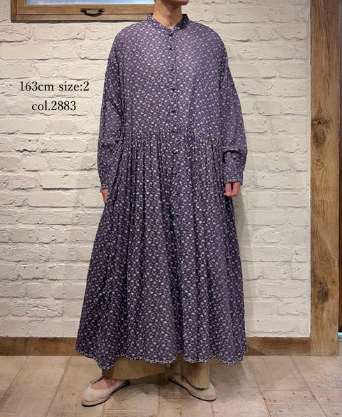 NMDS26544 80s ORGANIC VOILE GENTIANA BLOCK PRINT BANDED COLLAR DRESS WITH RAJASTHAN GATHER