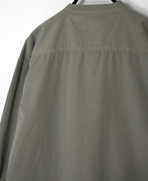 INAM2652PD 40s POPLIN OVERDYE UTILITY BANDED COLLAR LONG SHIRT