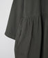 INAM2653PD 40s POPLIN OVERDYE BOAT NECK L/SL ONE-PIECE
