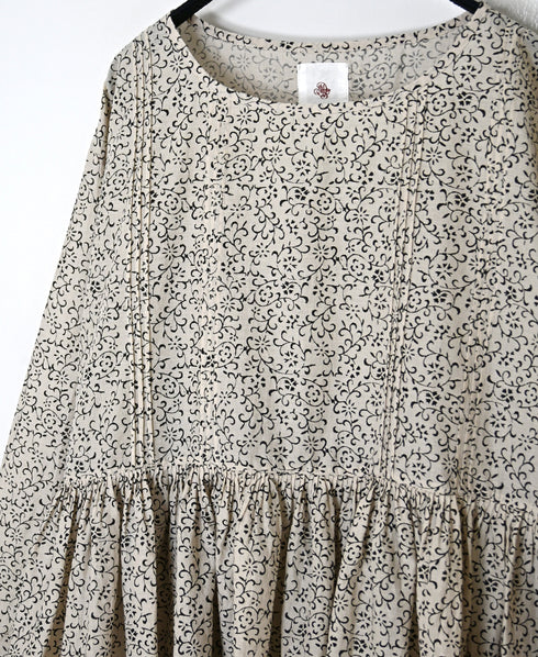 INMDS26121 POWER LOOM COTTON VOILE ARABESQUE HAND SCREEN PRINT RAJASTHAN TUCK GATHERED 3/4SL PULLOVER