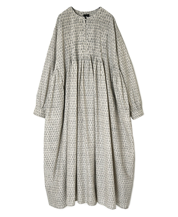 INMDS26723 80s VOILE LITTLE TREE BLOCK PRINT CREW-NECK DRESS WITH MINI PINTUCK