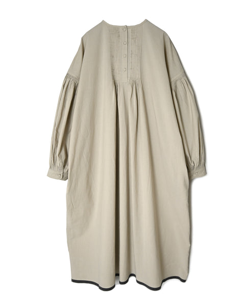INMDS26733 HANDWOVEN HEAVY COTTON PLAIN WITH SELVAGE BACK OPENING CREW-NECK DRESS WITH MINI PINTUCK