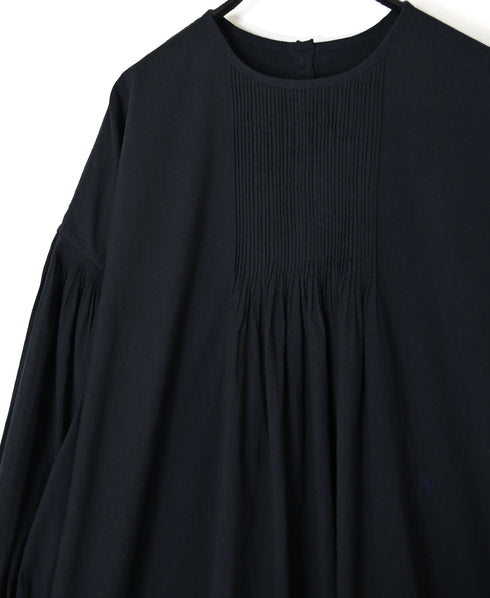 INMDS26733 HANDWOVEN HEAVY COTTON PLAIN WITH SELVAGE BACK OPENING CREW-NECK DRESS WITH MINI PINTUCK