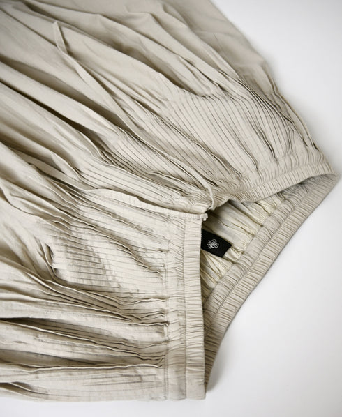 INMDS26735 HANDWOVEN HEAVY COTTON PLAIN WITH SELVAGE FLARED SKIRT WITH PINTUCK