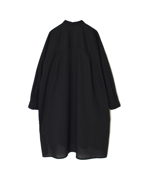 NMDS26524 60s ORGANIC CAMBRIC WITH EMB BANDED COLLAR MAXI SHIRT