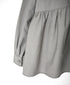 NMDS26532 60s ORGANIC POPLIN PLAIN CREW-NECK BUTTON GATHERED SHIRT