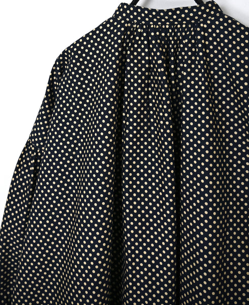 NSL26532 40s COTTON POPLIN DOT PRINT BANDED COLLAR SHIRT WITH GATHER