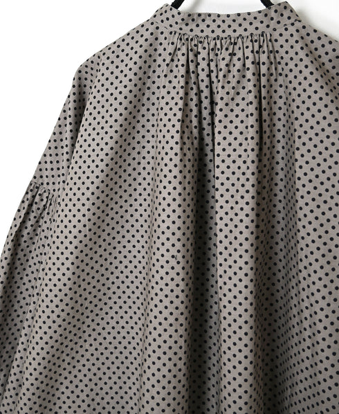 NSL26532 40s COTTON POPLIN DOT PRINT BANDED COLLAR SHIRT WITH GATHER
