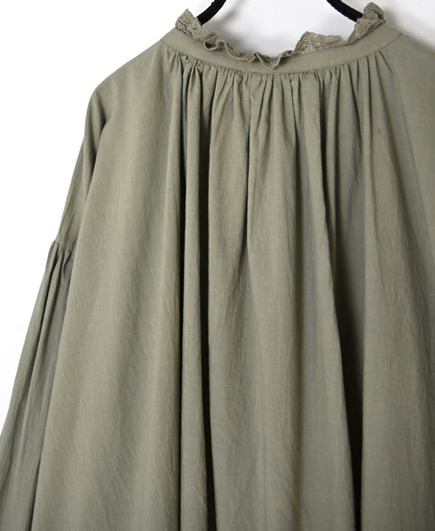 NSL26552 60s COTTON CAMBRIC PLAIN WITH LACE LACE & STRING COLLAR GATHERED SHIRT