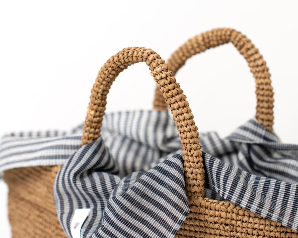 夏のコーディネートに合わせたい 『 RAFFIA BAG 』,Narumi Trading