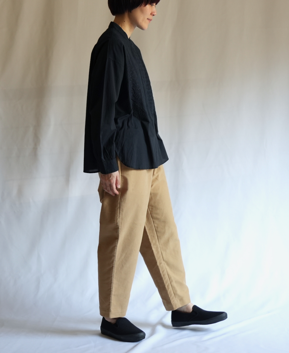 NMDS20061(ブラウス) 60'S ORGANIC CAMBRIC BANDED COLLAR EMB SHIRT│