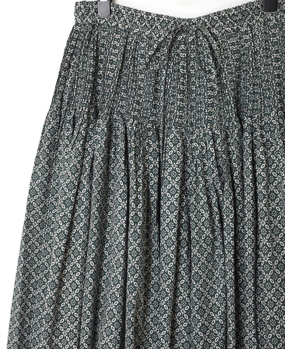 INMDS23736 (キュロット) 60'S COTTON REPETITIONAL FLOWER BLOCK PRINT CULOTTES WITH MINI PINTUCK