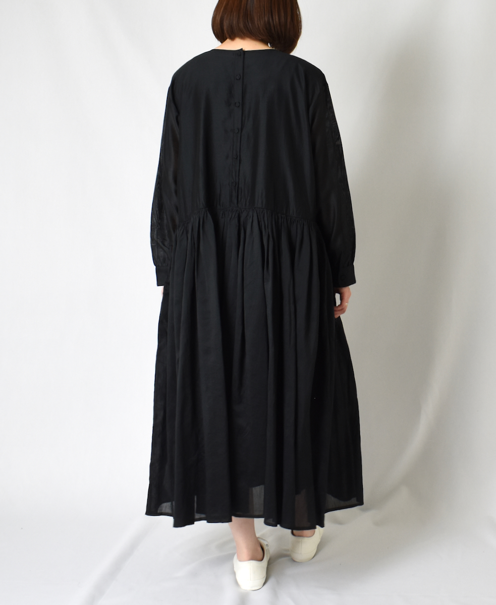 NMDS22562 (ワンピース) HANDWOVEN COTTON SILK RAJASTHAN TUCK GATHERED DRESS