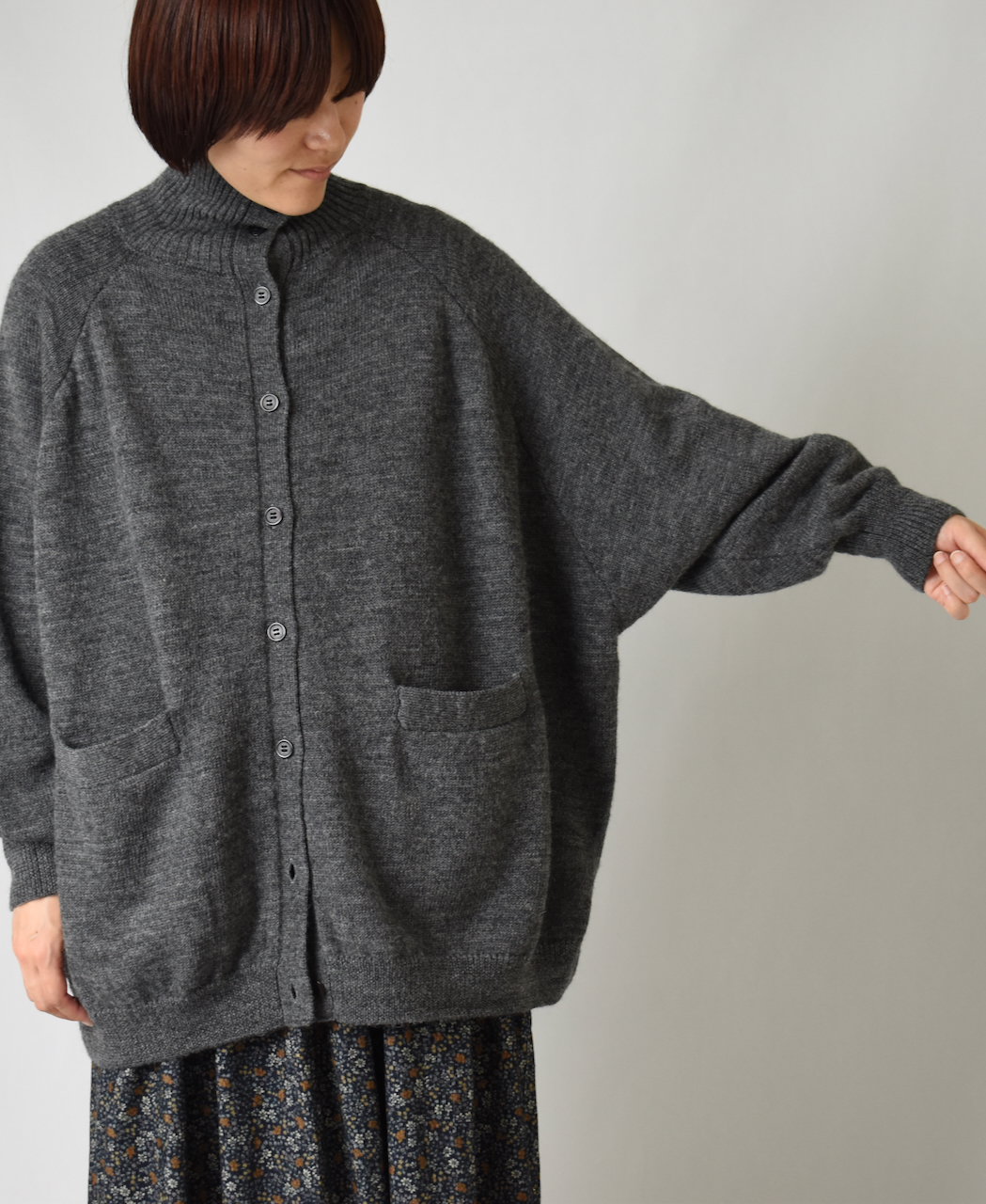 卸し売り購入 SOLNORDソルノール Buttonless Cardigan(Gray