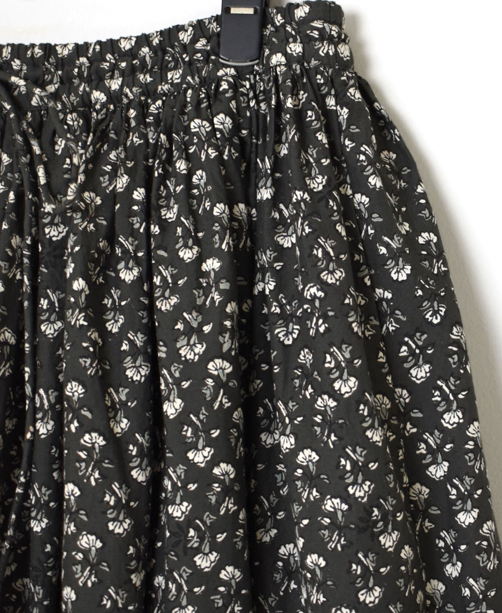 INMDS23725 (スカート) 60'S COTTON GENTIANA FLOWER BLOCK PRINT GATHERED SKIRT