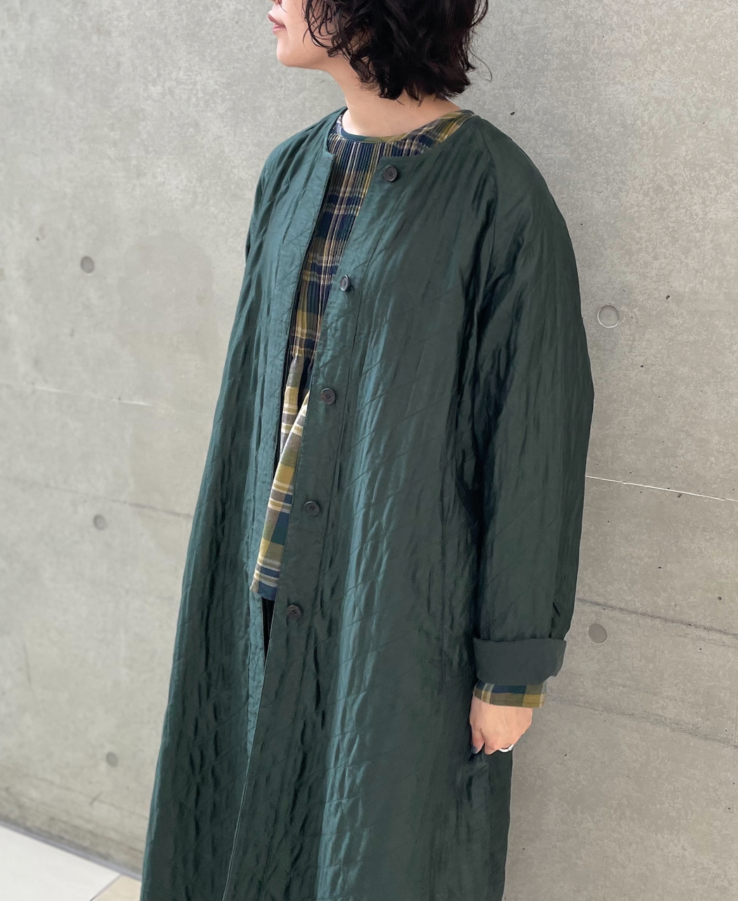 NMDS23521 (コート) QUILTED HANDWOVEN COTTON SILK PLAIN C-NECK RAGLAN COAT