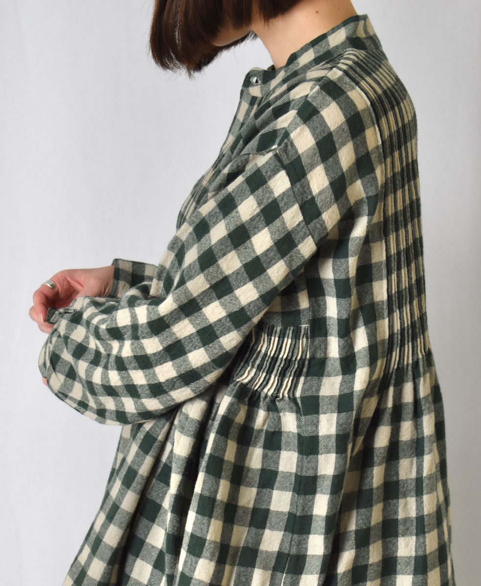 NMDS23591 (シャツ) BOILED WOOL BIG GINGHAM CHECK BANDED SHIRT WITH MINI PINTUCK