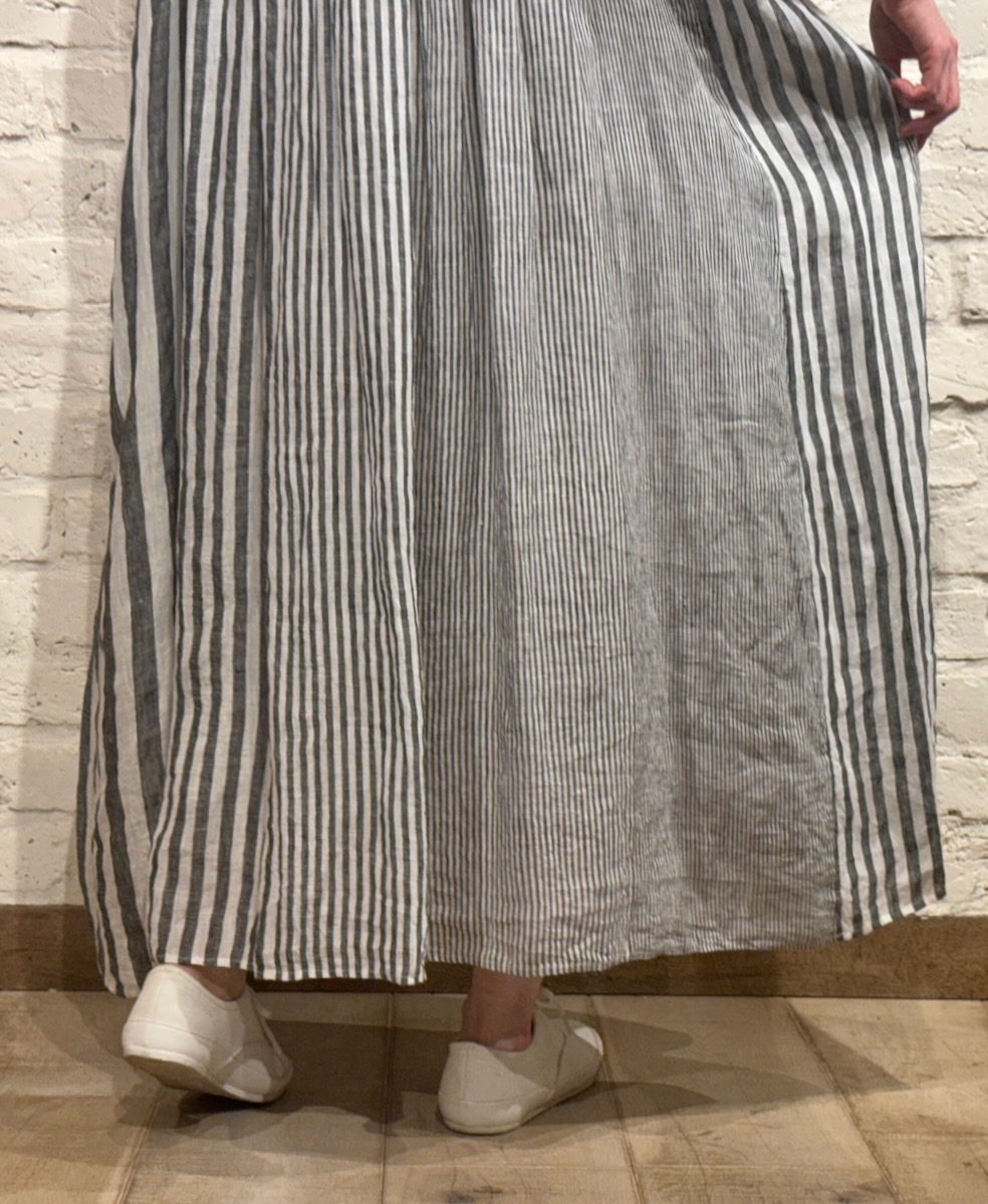 NMDS24162 (ワンピース) 80'S POWER LOOM LINEN RANDOM STRIPE CREW-NECK P/O SHIRT DRESS WITH PINTUCK