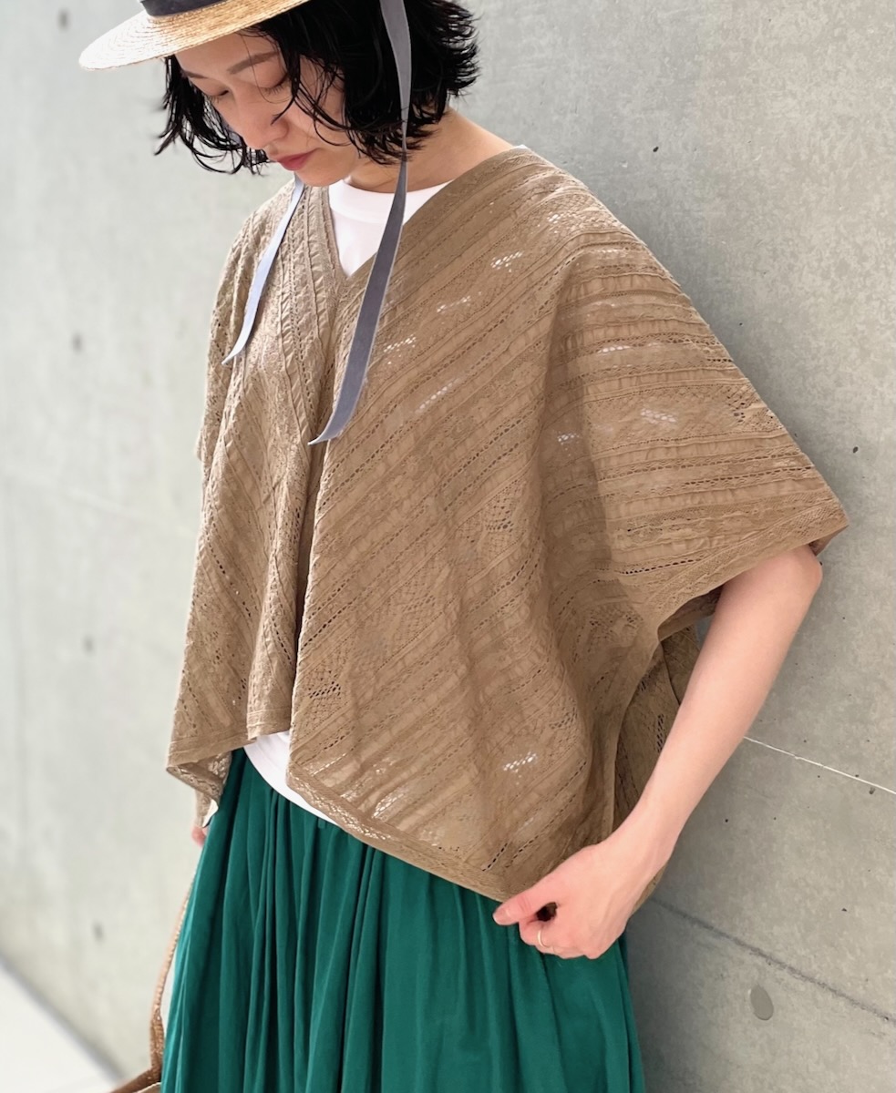 NSL23052 (ポンチョ) COTTON VOILE LACE & PINTUCK ALL LACE PONCHO