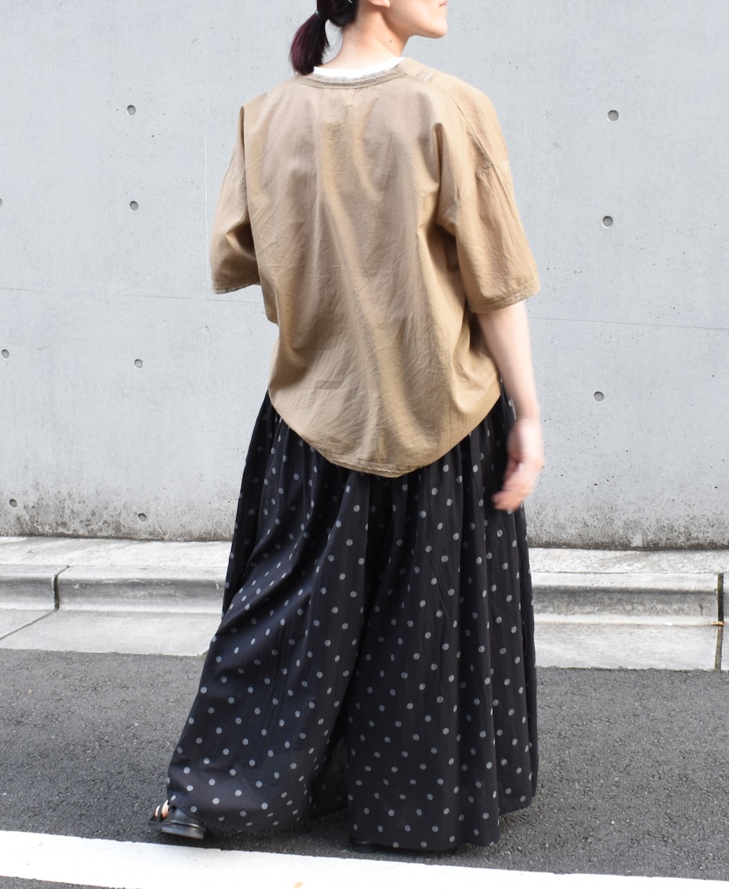 NSL24032 (ブラウス) COTTON VOILE LACE & PINTUCK V-NECK LACE SHORT/SL PULLOVER