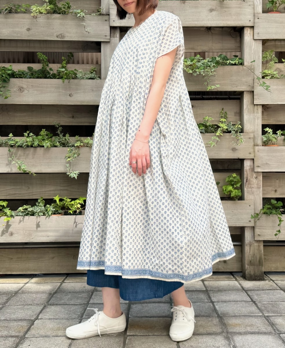 NMDS24188(ワンピース) 80's COTTON VOIL SMALL FLOWER BLOCK PRINT INVERTED PLEATS F/SL DRESS