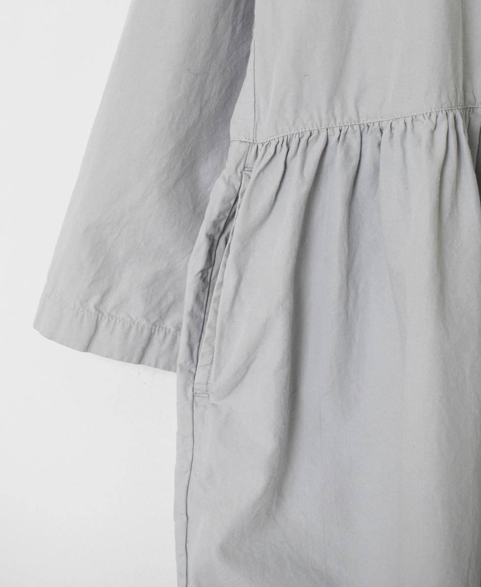 INAM2474PD(ワンピース) 40s POPLIN OVERDYED BOAT NECK L/SL ONE-PIECE