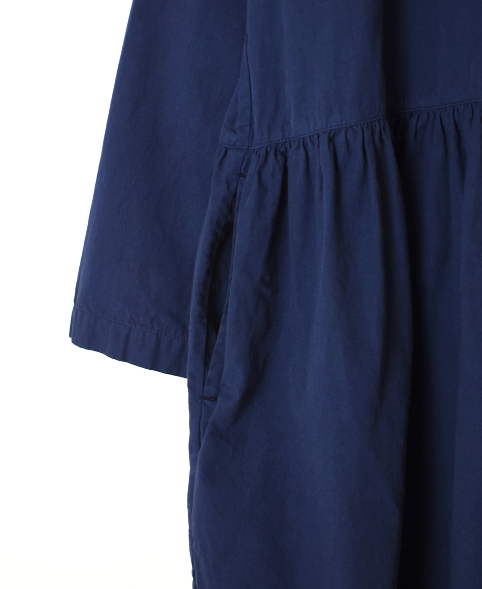 INAM2474PD(ワンピース) 40s POPLIN OVERDYED BOAT NECK L/SL ONE-PIECE