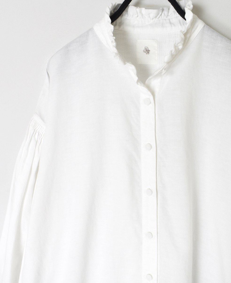 INMDS24702W(シャツ) TWILL COTTON KHADI PLAIN(WASH) FRILL COLLAR SHIRT WITH MINI PINTUCK