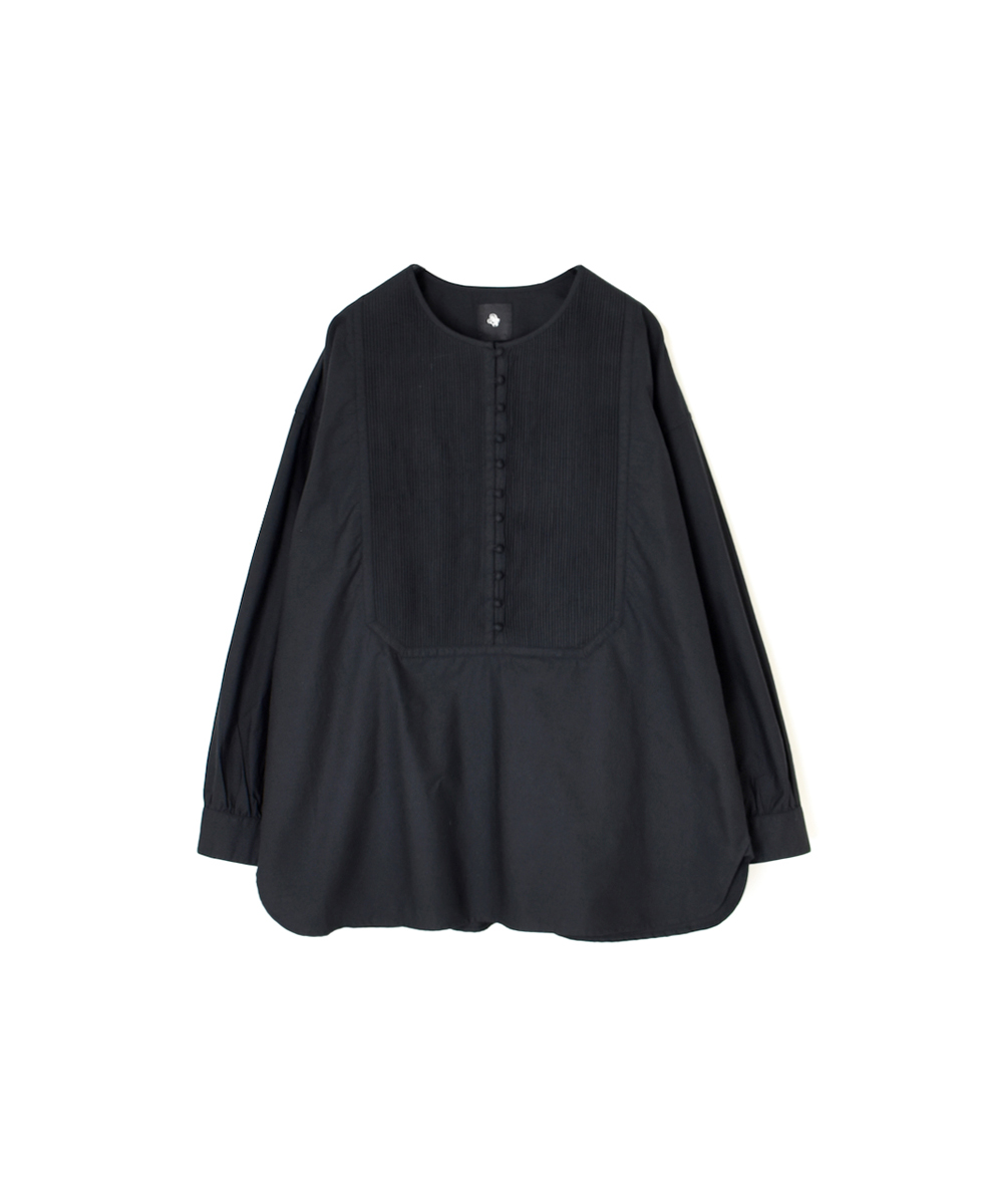 NMDS23551 (シャツ) 40’S ORGANIC POPLIN PLAIN CREW NECK BOSOM SHIRT WITH MINI PINTUCK