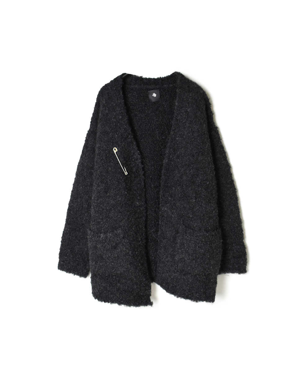 CNMDS2051A (カーディガン) BOUCLE V-NECK CARDIGAN WITH PIN