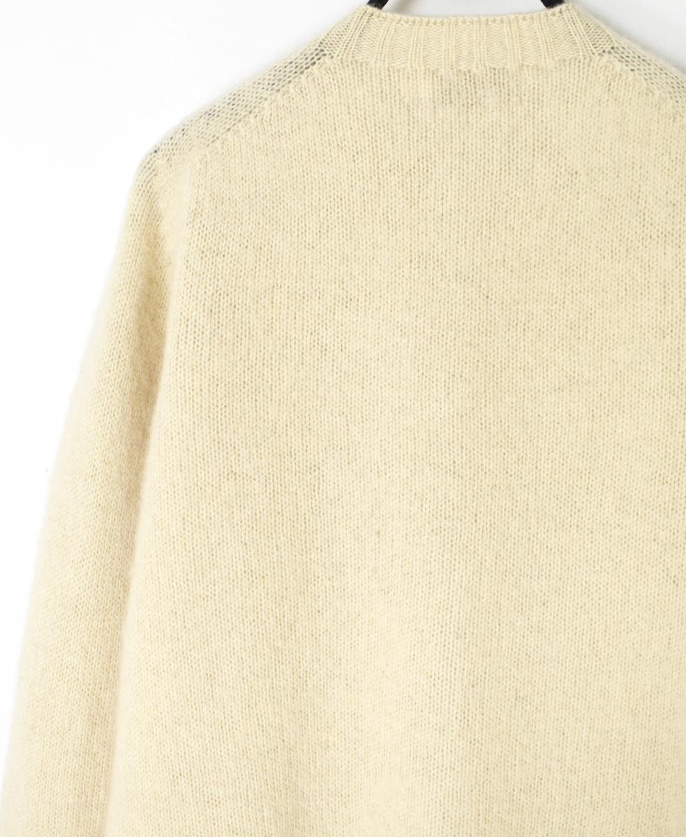 NJT2351 (ニット) SHETLAND WOOL PLAIN HEAVY BRUSH SEAM FREE CREW NECK SADDLE SHOULDER CARDIGAN