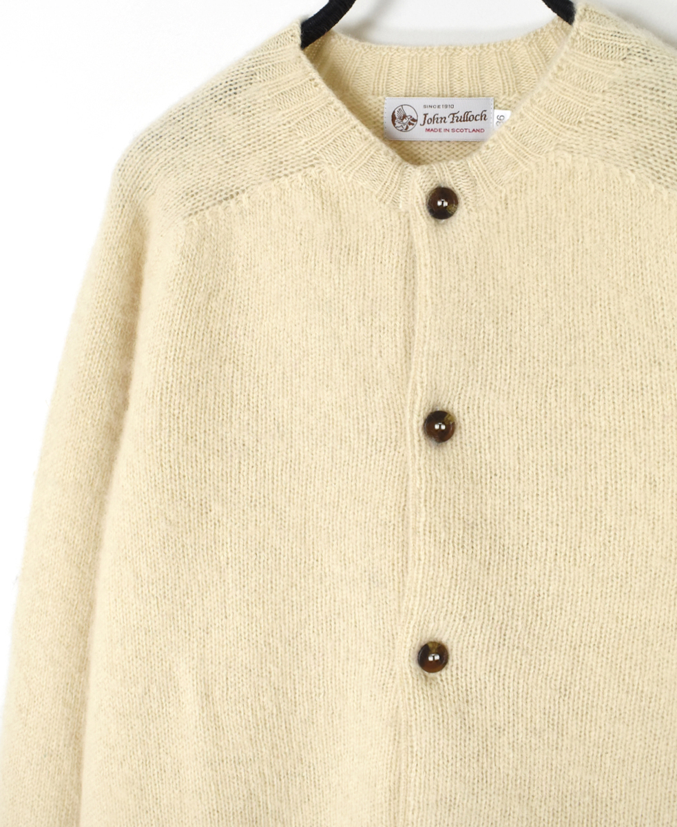 NJT2351 (ニット) SHETLAND WOOL PLAIN HEAVY BRUSH SEAM FREE CREW NECK SADDLE SHOULDER CARDIGAN