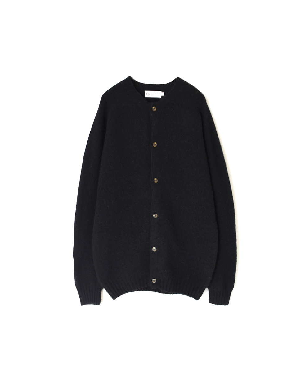 NJT2351 (ニット) SHETLAND WOOL PLAIN HEAVY BRUSH SEAM FREE CREW NECK SADDLE SHOULDER CARDIGAN