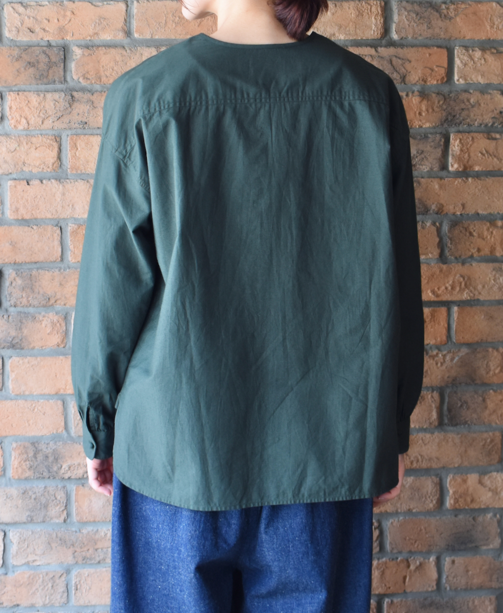 NMDS23551 (シャツ) 40s ORGANIC POPLIN PLAIN CREW NECK BOSOM SHIRT WITH MINI PINTUCK