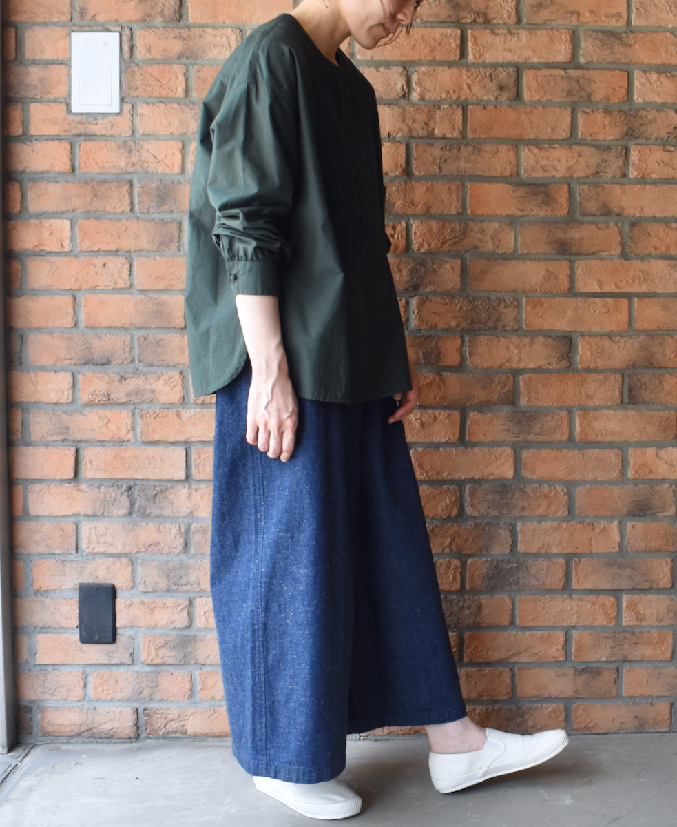 NMDS23551 (シャツ) 40s ORGANIC POPLIN PLAIN CREW NECK BOSOM SHIRT WITH MINI PINTUCK