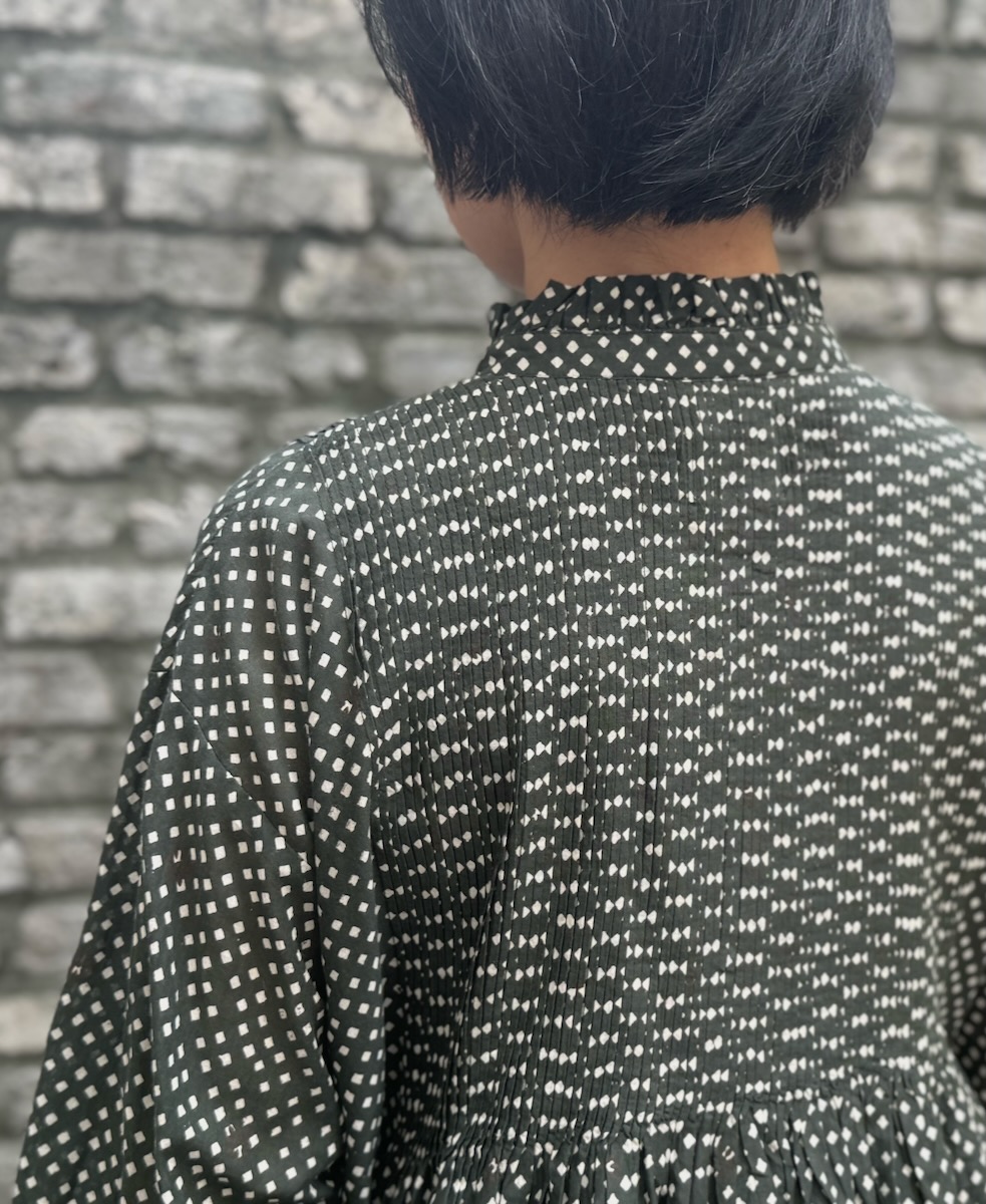 INMDS24722(シャツ) 80s COTTON SMALL SQUARE BLOCK PRINT MINI PINTUCK FRILL COLLAR SHIRT