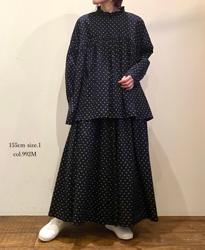 NSL24512(シャツ) 40s POPLIN DOT PRINT BACK OPENING FRILL COLLAR SHIRT