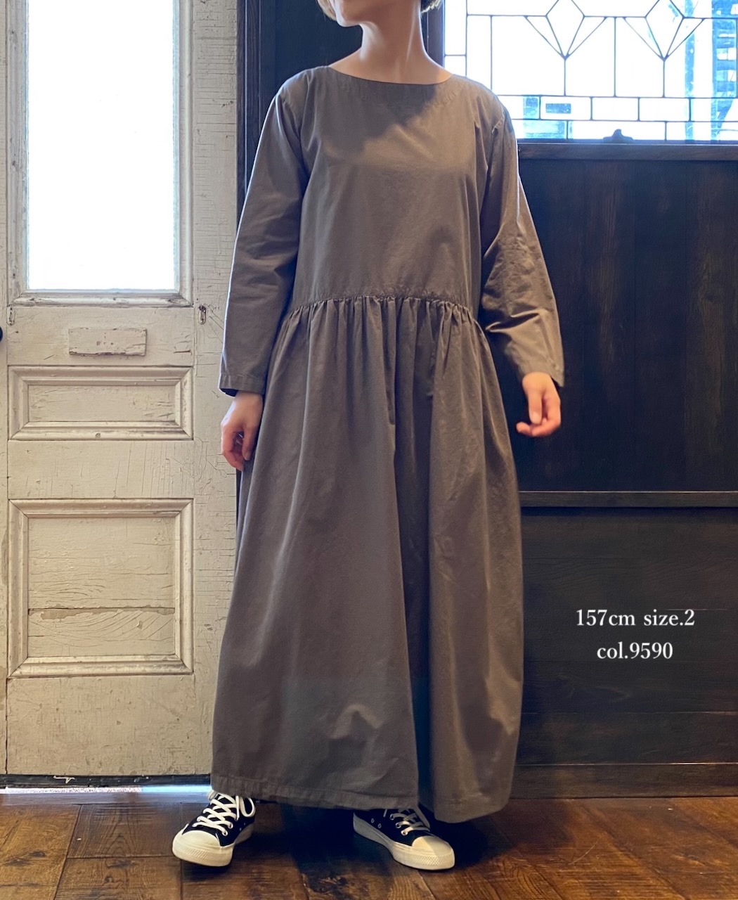 INAM2474PD(ワンピース) 40s POPLIN OVERDYED BOAT NECK L/SL ONE-PIECE