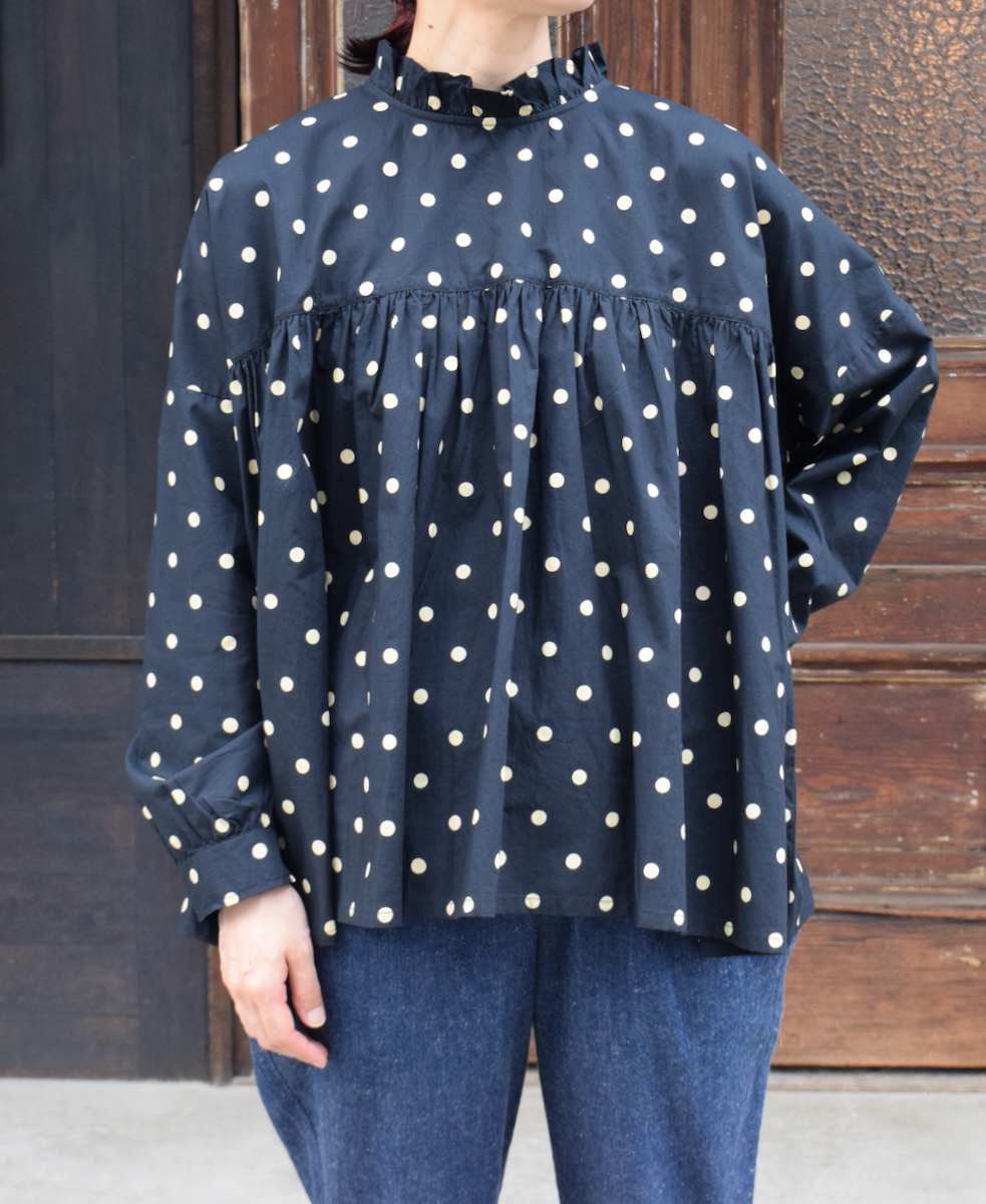 NSL24512(シャツ) 40s POPLIN DOT PRINT BACK OPENING FRILL COLLAR SHIRT