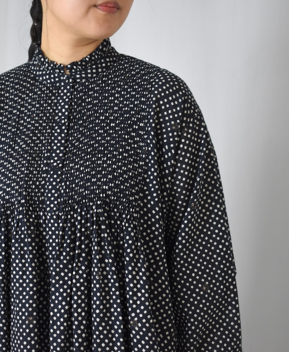 INMDS24722(シャツ) 80s COTTON SMALL SQUARE BLOCK PRINT MINI PINTUCK FRILL COLLAR SHIRT