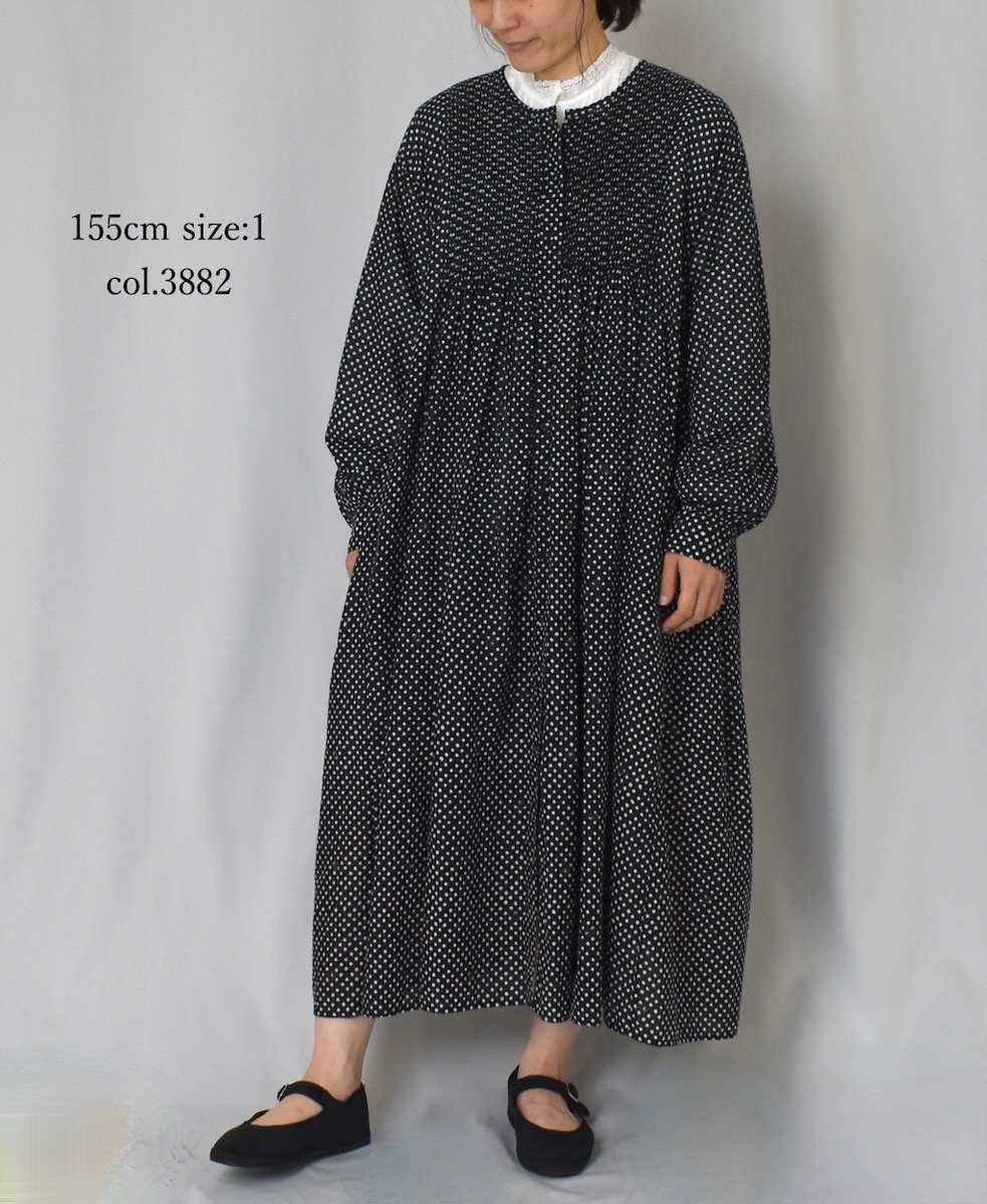 INMDS24723(ワンピース) 80s COTTON SMALL SQUARE BLOCK PRINT CREW-NECK BUTTON MAXI SHIRT DRESS WITH MINI PINTUCK