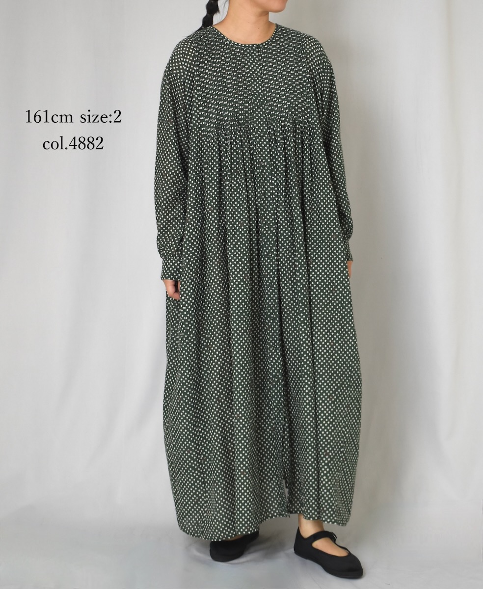 INMDS24723(ワンピース) 80s COTTON SMALL SQUARE BLOCK PRINT CREW-NECK BUTTON MAXI SHIRT DRESS WITH MINI PINTUCK