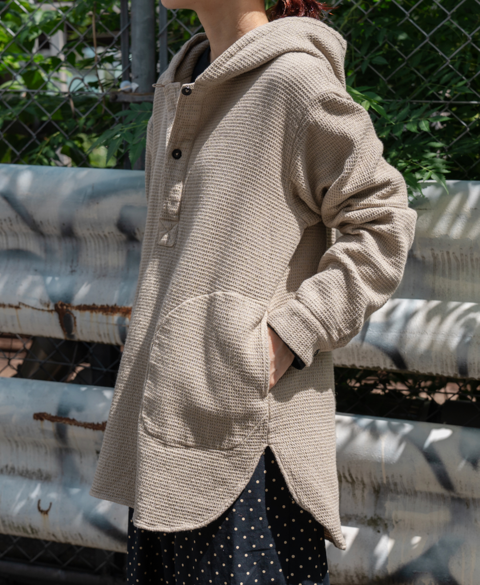 INHT2452WPD (シャツ) WAFFLE PLAIN OVERDYE HOODED PULLOVER SHIRTS