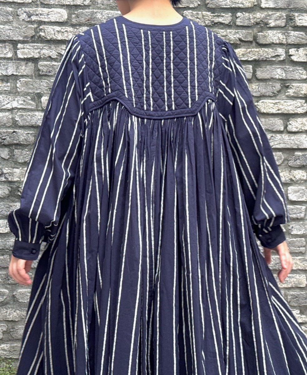 NMDS24623(ワンピース) 60s COTTON STRIPE BLOCK PRINT V-NECK RAJASTHAN TUCK GATHERED DRESS