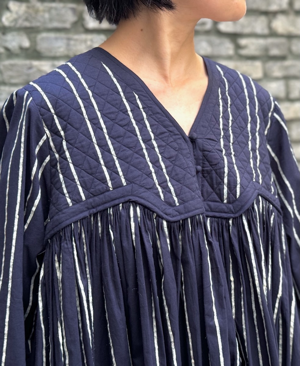 NMDS24623(ワンピース) 60s COTTON STRIPE BLOCK PRINT V-NECK RAJASTHAN TUCK GATHERED DRESS