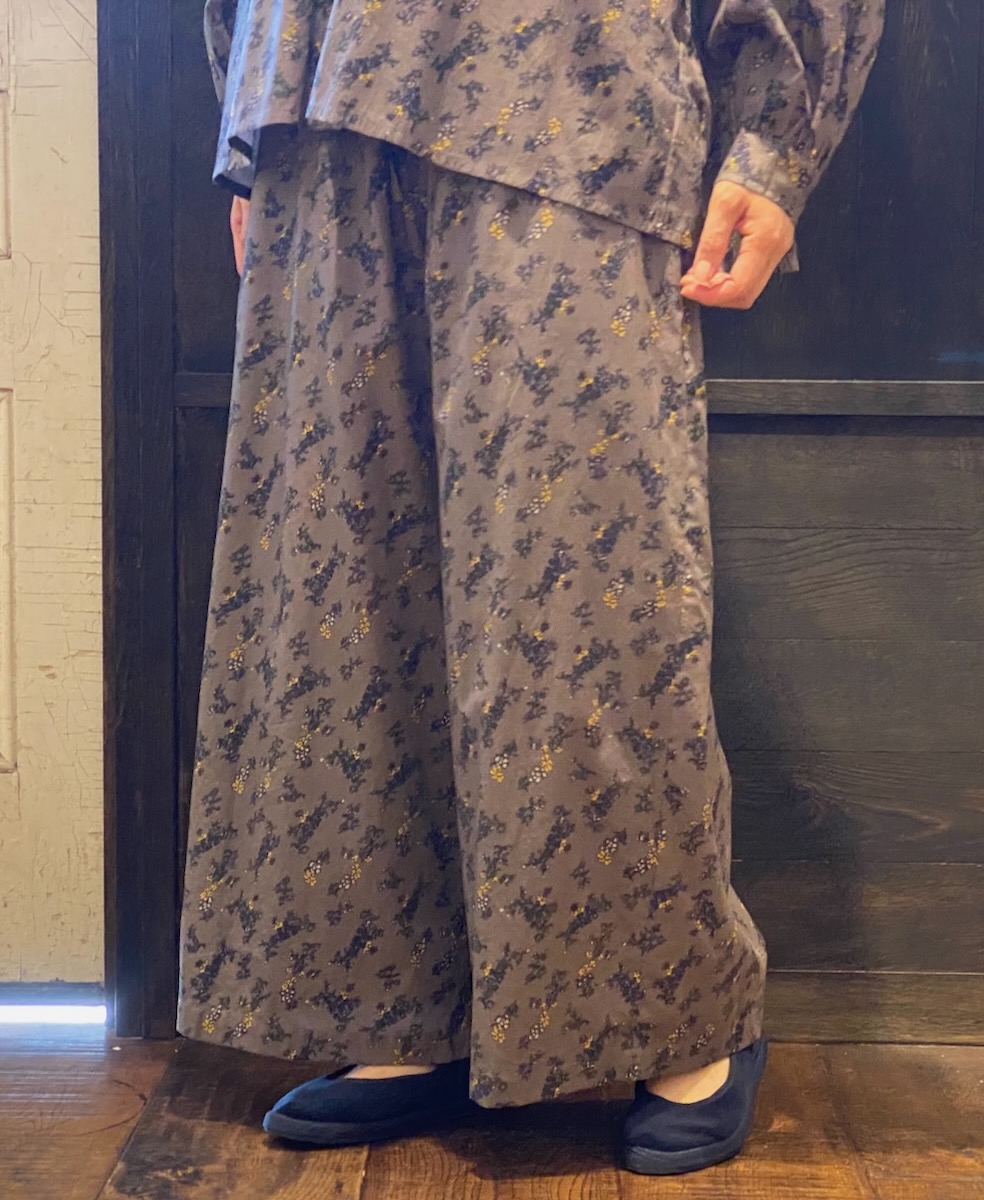 NSL24545(パンツ) 40s POPLIN FLOWER PRINT WIDE EASY PANTS